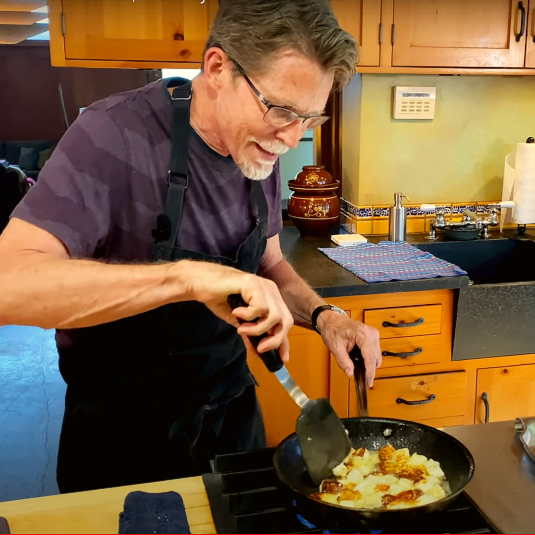 Rick_Bayless's tweet photo. I hate to be that guy, but I have to point out that grilled cheese isn’t actually made of grilled cheese. This seared cheese in tomatillo sauce, on the other hand, is actually true to its name! Check out how I do it on YouTube by following this link: https://t.co/iaR95DB5KF https://t.co/OJrb18NZUd