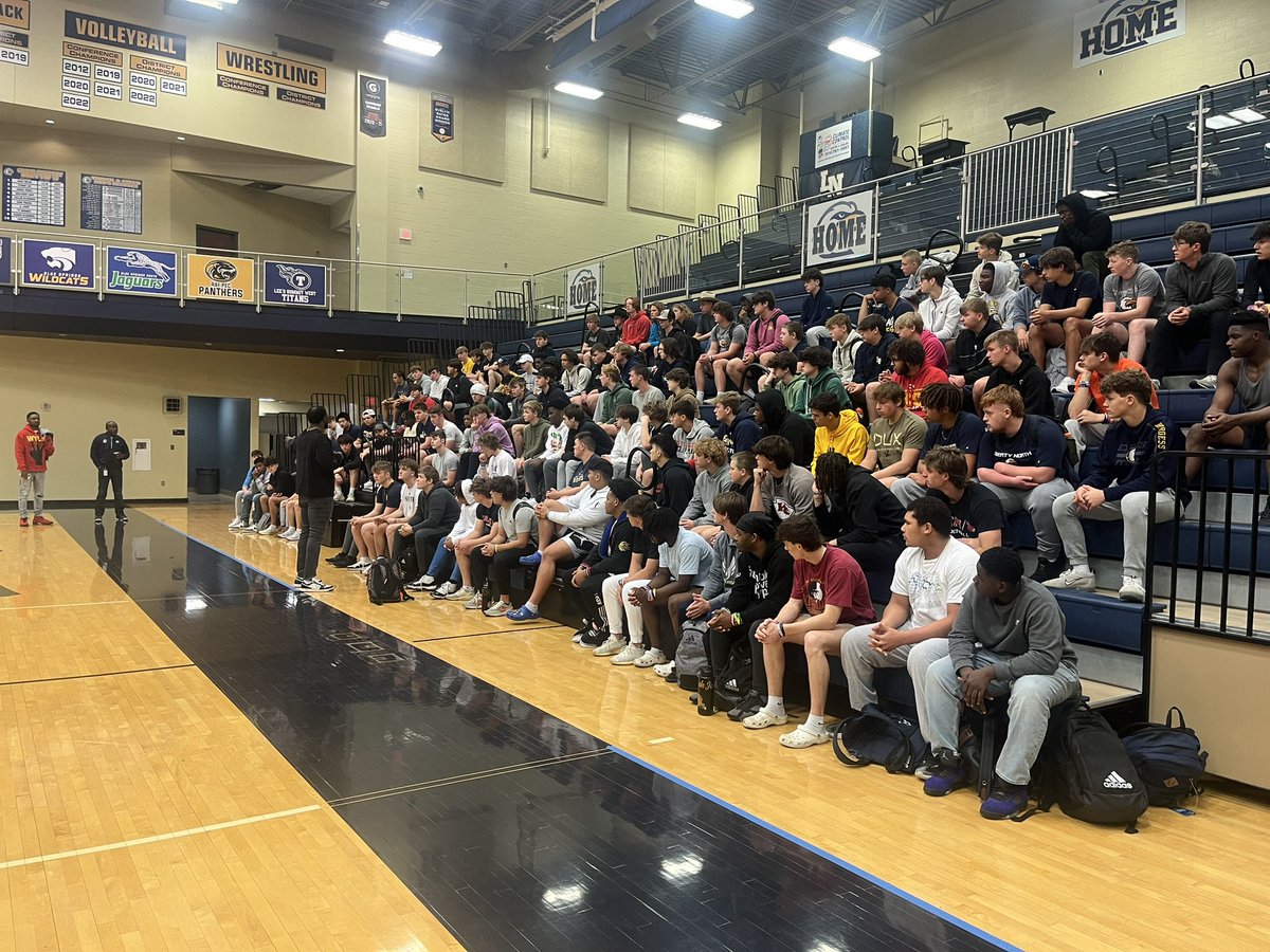 Eagle Football tweet media