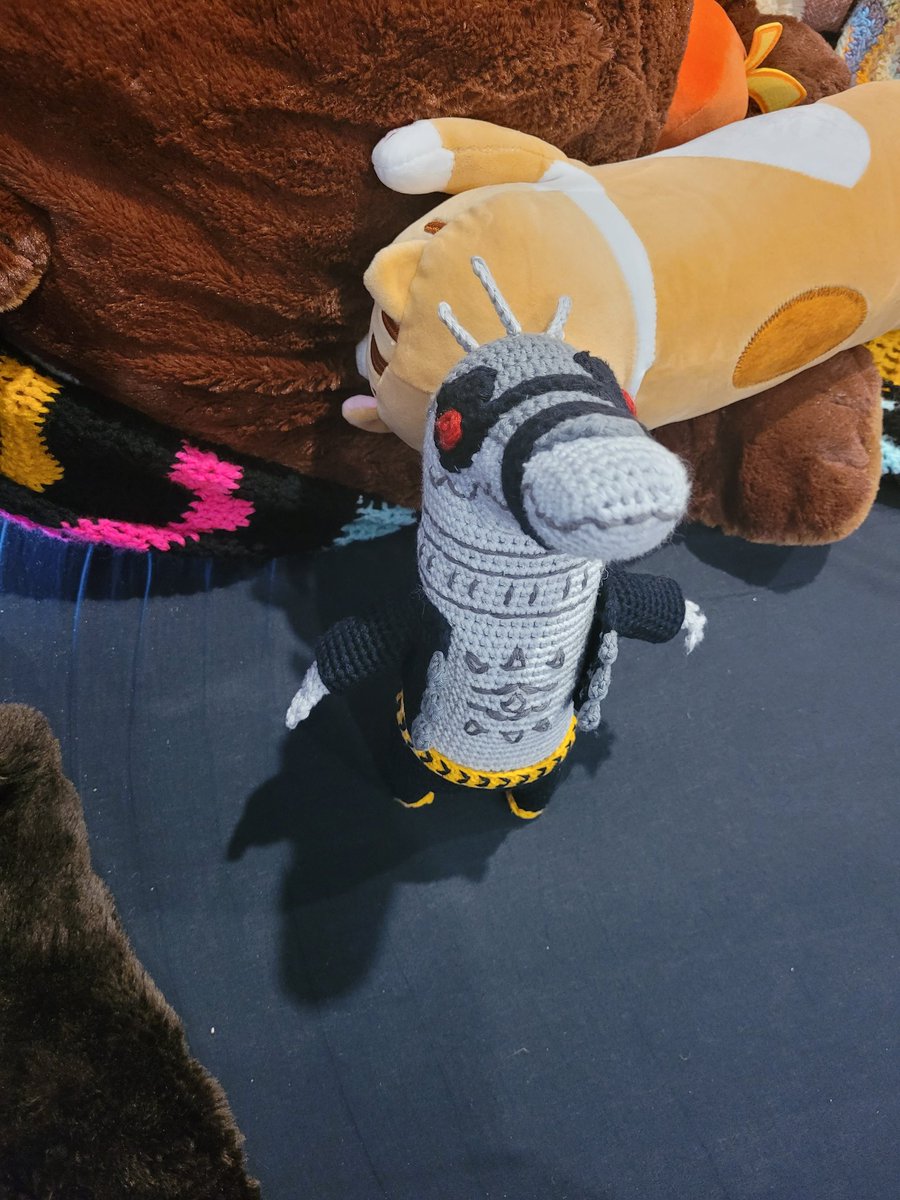 Zinthings's tweet photo. And there's the finish! A Daylon doll because #dislyte asked for handicraft and that's a thing i do https://t.co/oJ20cKnePC