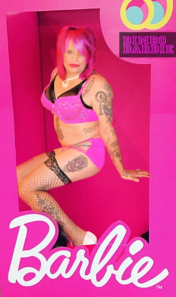 VivianDevine14's tweet photo. Bimbo Barbie is up for sale.
#bimbosissy #SissyPlay #sissy #barbieslut https://t.co/nLYtCXiQ6A
