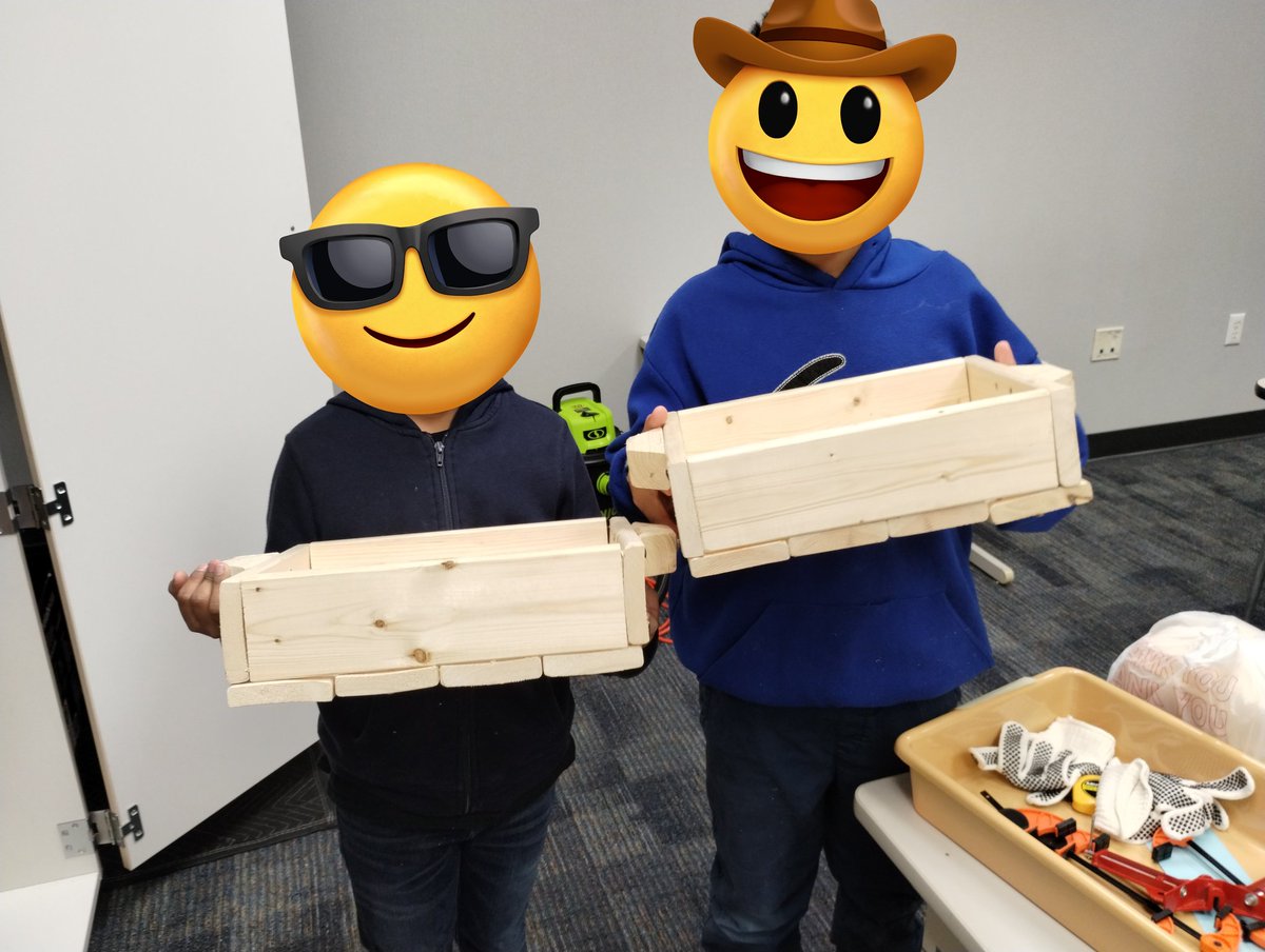 MrChavezTeaches's tweet photo. Two more members finished their serving trays at today's woodshop meeting. Good work! The other members started working on their birdhouses. @AliefISD #CAMPCOLLINS @ExplorersCol https://t.co/6g392MYPp6