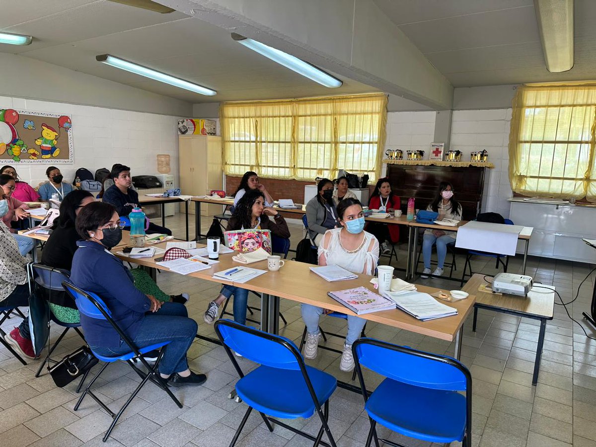 Mtralulusanz's tweet photo. Hoy tuve la oportunidad  de estar presente en la sexta sesión  de CTE en el jardín de niños Adolfo Lopez Mateos,  reconozco su compromiso, organización  y responsabilidad del equipo  Directivo y Docente para el trabajo en beneficio de los niños y niñas.
Muchas Felicidades!!! https://t.co/qf6WE1X8ld