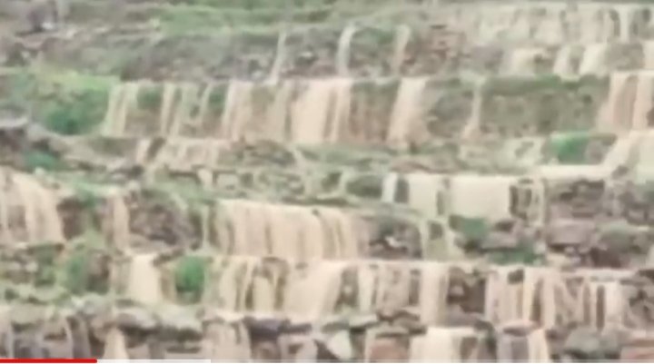 bnltf1's tweet photo. من.اجمل مناظر الامطار اليوم.في صنعا،،اللهم.له.الحمدوالشكر https://t.co/jHJBLmIyrf