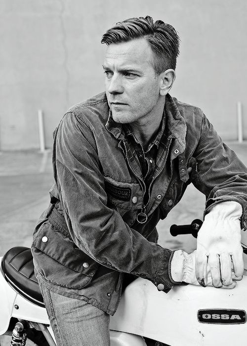 Guapazos's tweet photo. Felices sueΓ±os... #EwanMcGregor https://t.co/TWcYXLJNG0