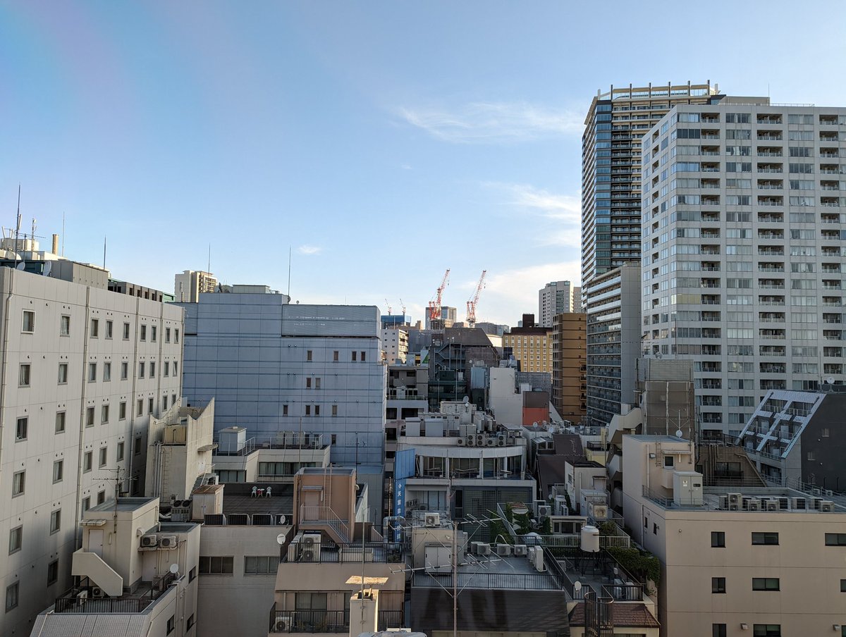 Pod hotel crossed off the list, was definitely worth the experience!