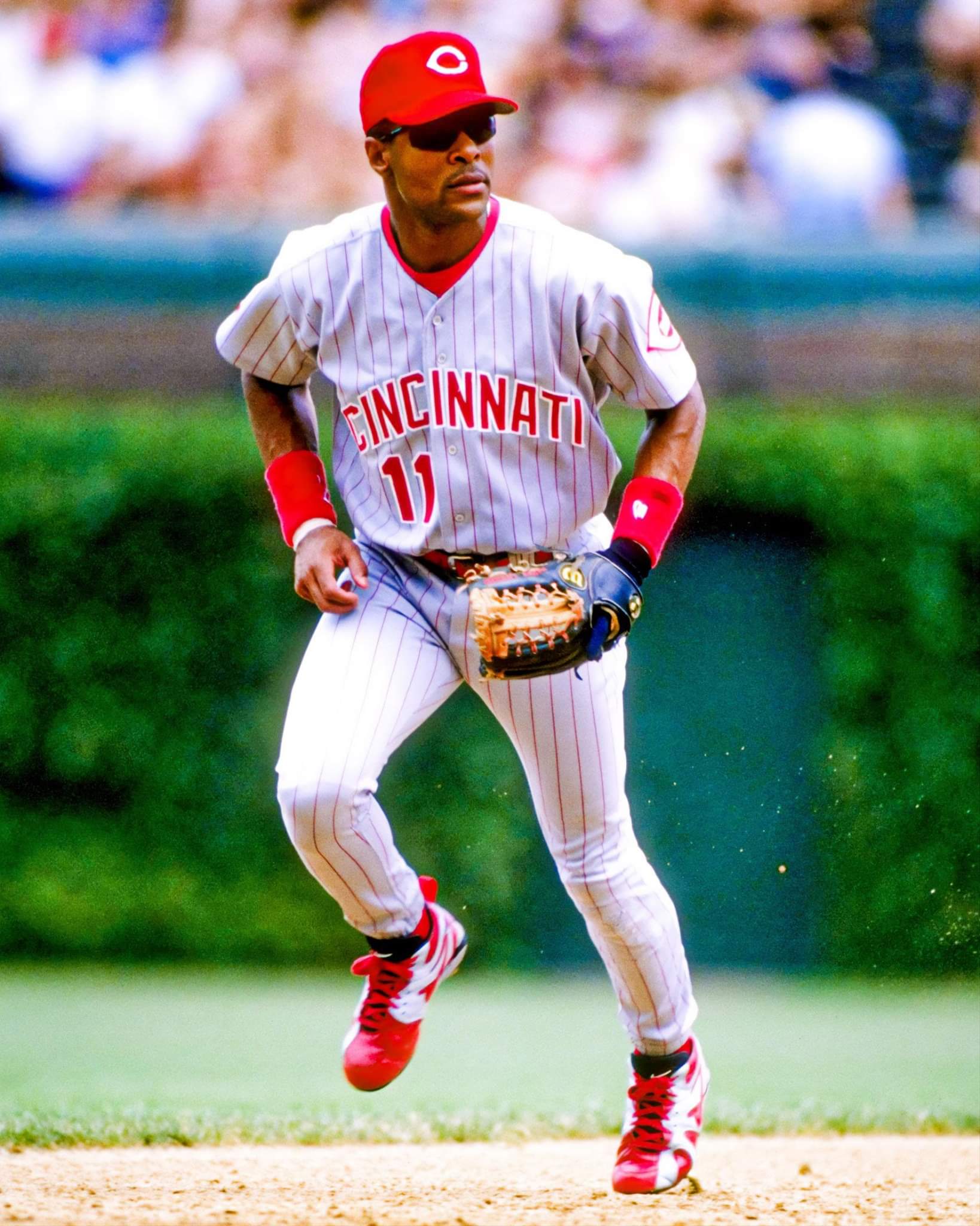 Happy Birthday to Barry Larkin   : 