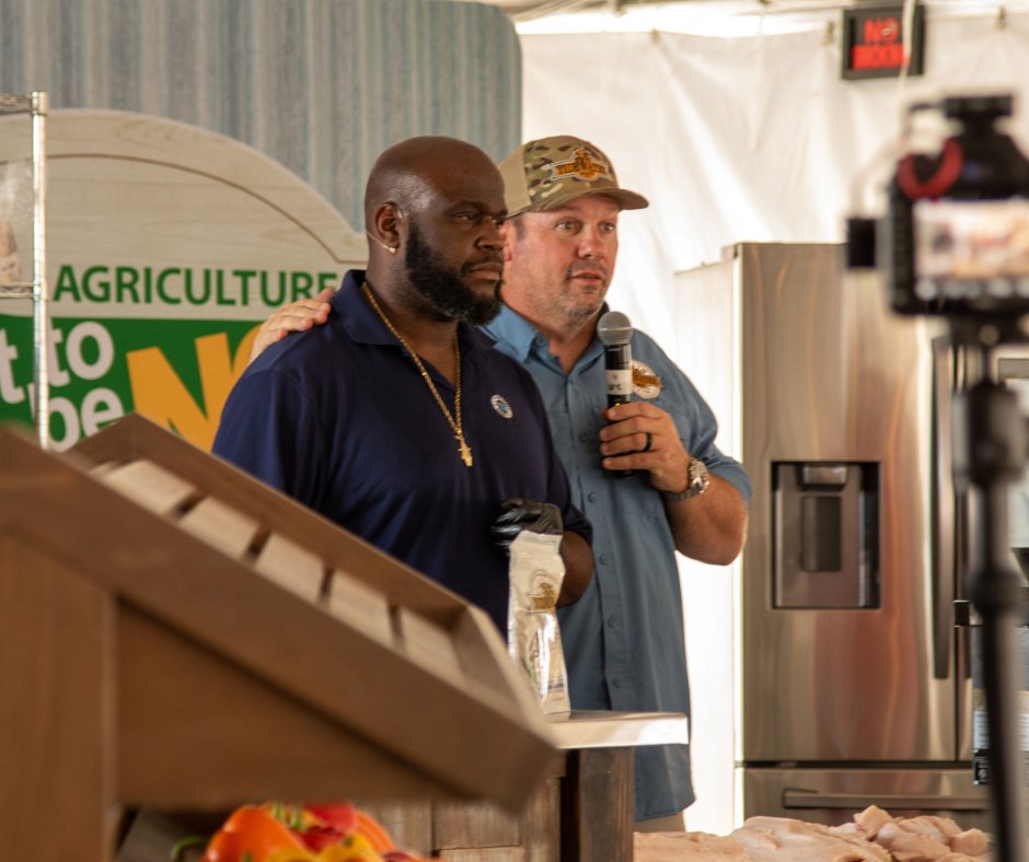NCAgriculture's tweet photo. Got to Be NC is participating in the sold-out Vin de Mer Wine & Food event in Beaufort this weekend. The Got to Be NC cookbook will be on sale during the event. Learn more on our FB page! #NCCaught #NCCatch #FreshFromNC #GotToBeNC #NCWines #NCAgriculture @ncwines @BFT_WineAndFood https://t.co/qnaMfZF9To