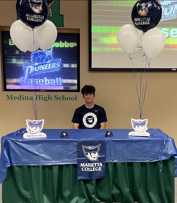 Medina Bees Baseball tweet media