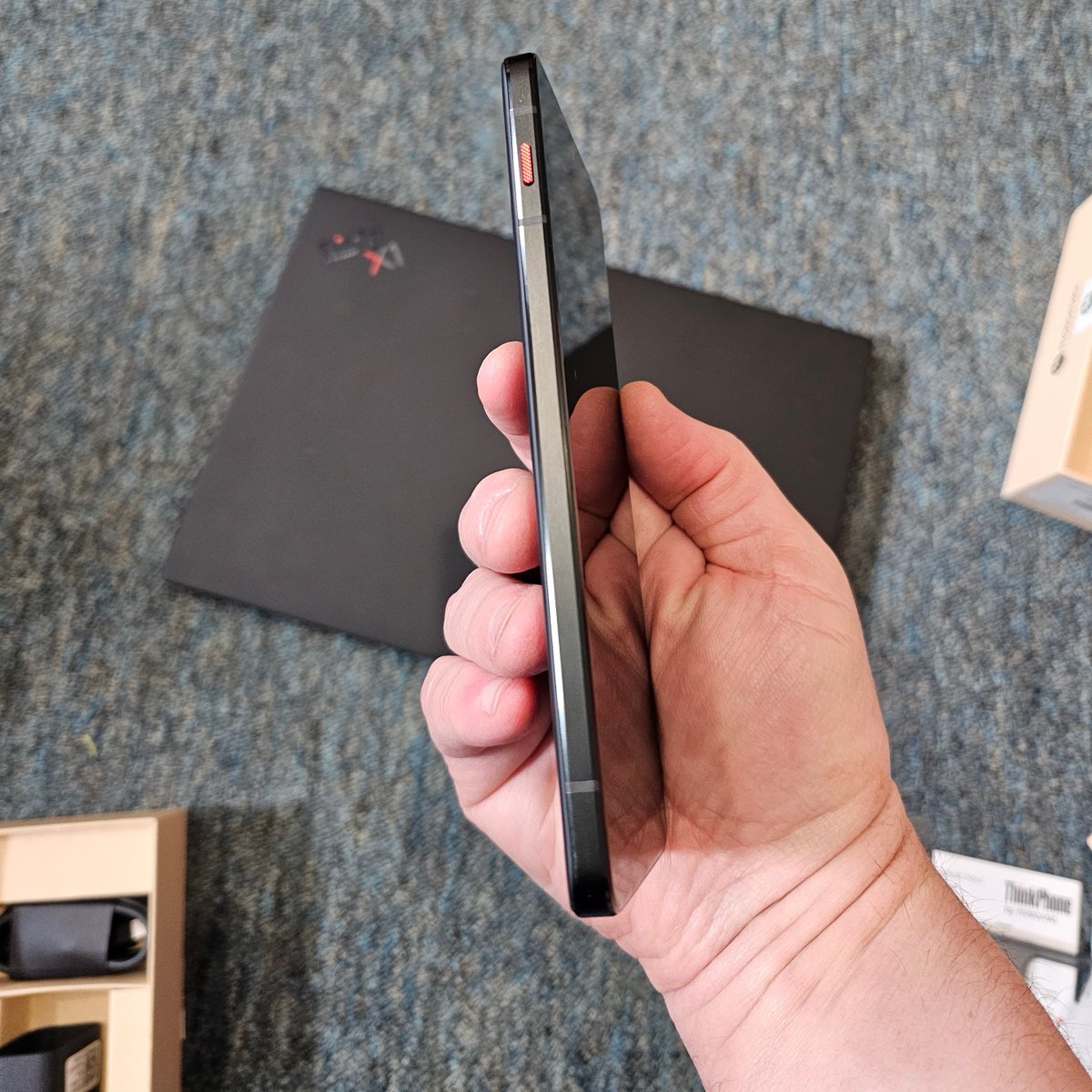 Avi Greengart on Twitter "Performance and battery are fine; the