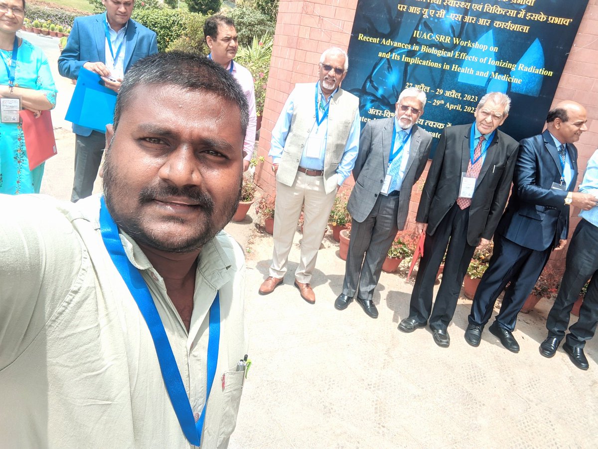 BhushanamKasuk1's tweet photo. @SRR_India @eurados @SocEspPR @RRS_RadRes Great time with young scholars & eminent scientists 👨🔬 of India & around the world.. Thanks to #SRR #IUAC
Venu at #NewDelhi #India #Radiation #Research 27-29 April 2023 https://t.co/rO9rxtP5YY