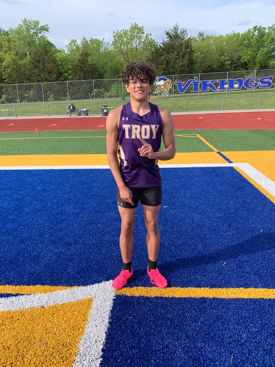 TBHSTrack_Field's tweet photo. Nick Moore with a new school record in the open 100 with at 10.84! https://t.co/owXHE6Z3Dg
