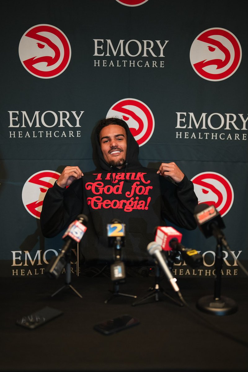 TheTraeYoung's tweet image. Year 5.. 
Thank you for all the ups &amp;amp; downs, all the lessons I learned &amp;amp; WE learned as a team.
Trust me, it’s really only up from here🚀

Season can’t come back fast enough.. but until then, the work continues 
SZN6 NXT! 🙏🏽❄️🖤💯