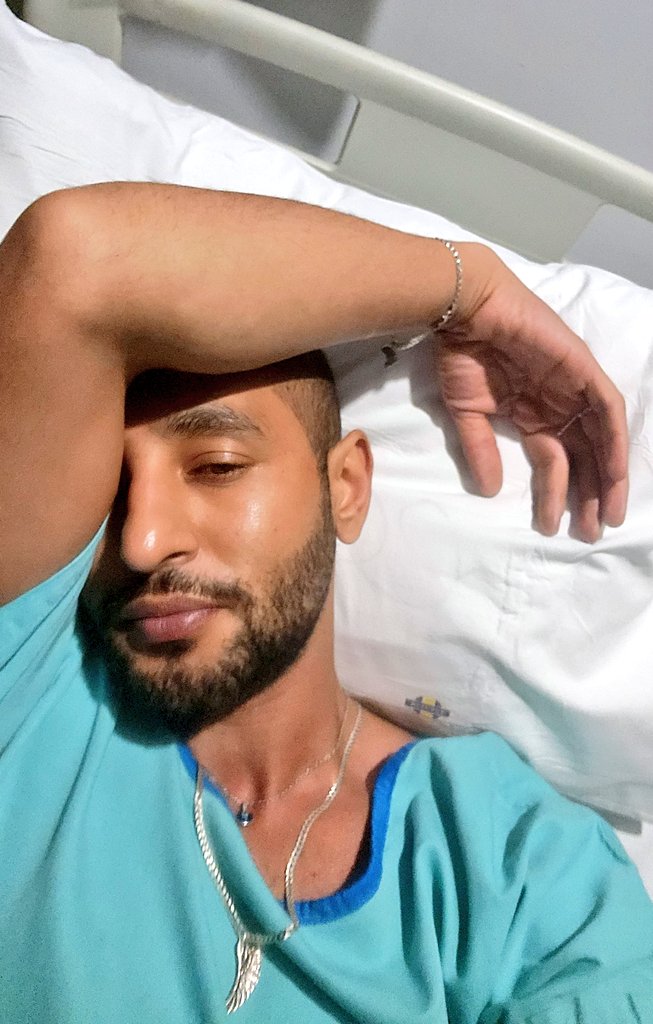 MuneerBadat's tweet photo. Hate being hospital atleast there's #chai and #toastedcheese ...
#prayforme https://t.co/ax17Rvn8US
