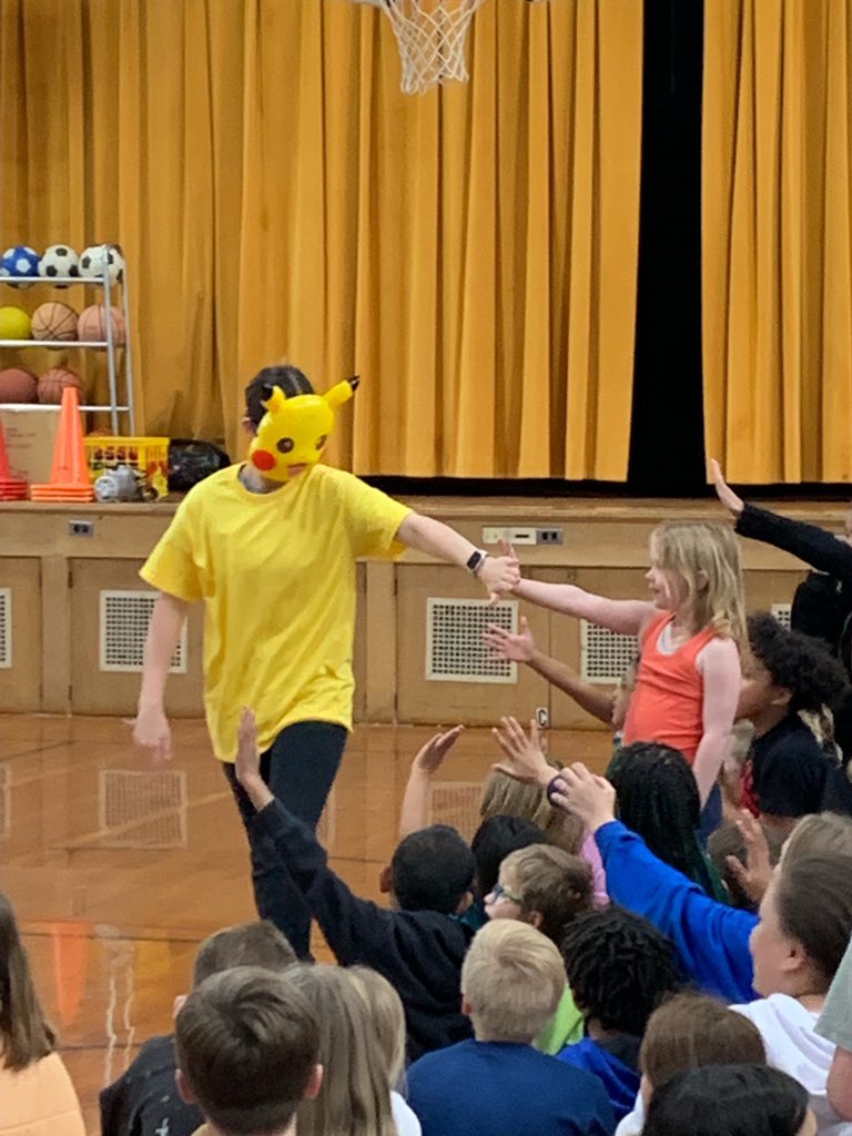 drrebeccajevans's tweet photo. In preparation for our upcoming MAP testing, our teachers let loose a little bit to pump students up! #assessmentcapable #sjsdcomeback #makeadifference https://t.co/jaGrZ0zGNs