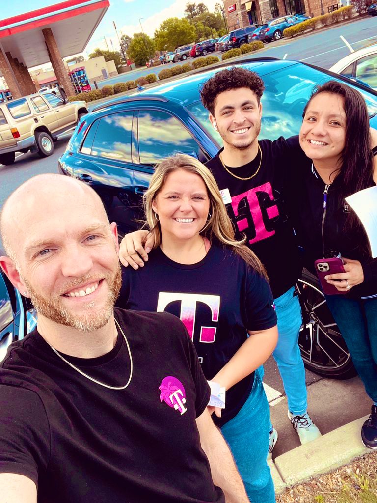 _timothywidener's tweet photo. What an incredibly fun day w/ a few of the best &amp; brightest people I know!💡Thanks  @_JazzyJasATL &amp; @MarielaPerezATL for bringing us aboard the Express Train today! 🚂 #FridayFun @LegetteKevin @emilynellf @TonyCBerger https://t.co/gmlLvsBrh7