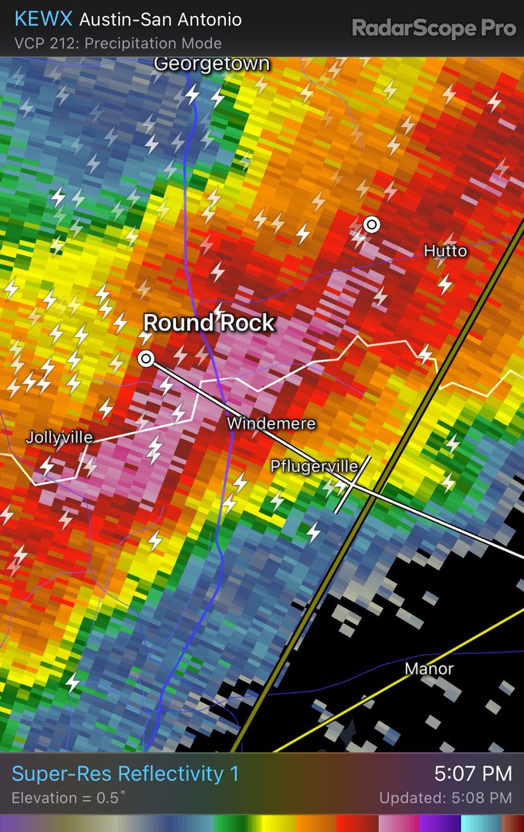 zackshieldsFOX7's tweet photo. Hail core over Round Rock and heading for Pflugerville. #hailer #severeweather https://t.co/5aHmPDSFlb