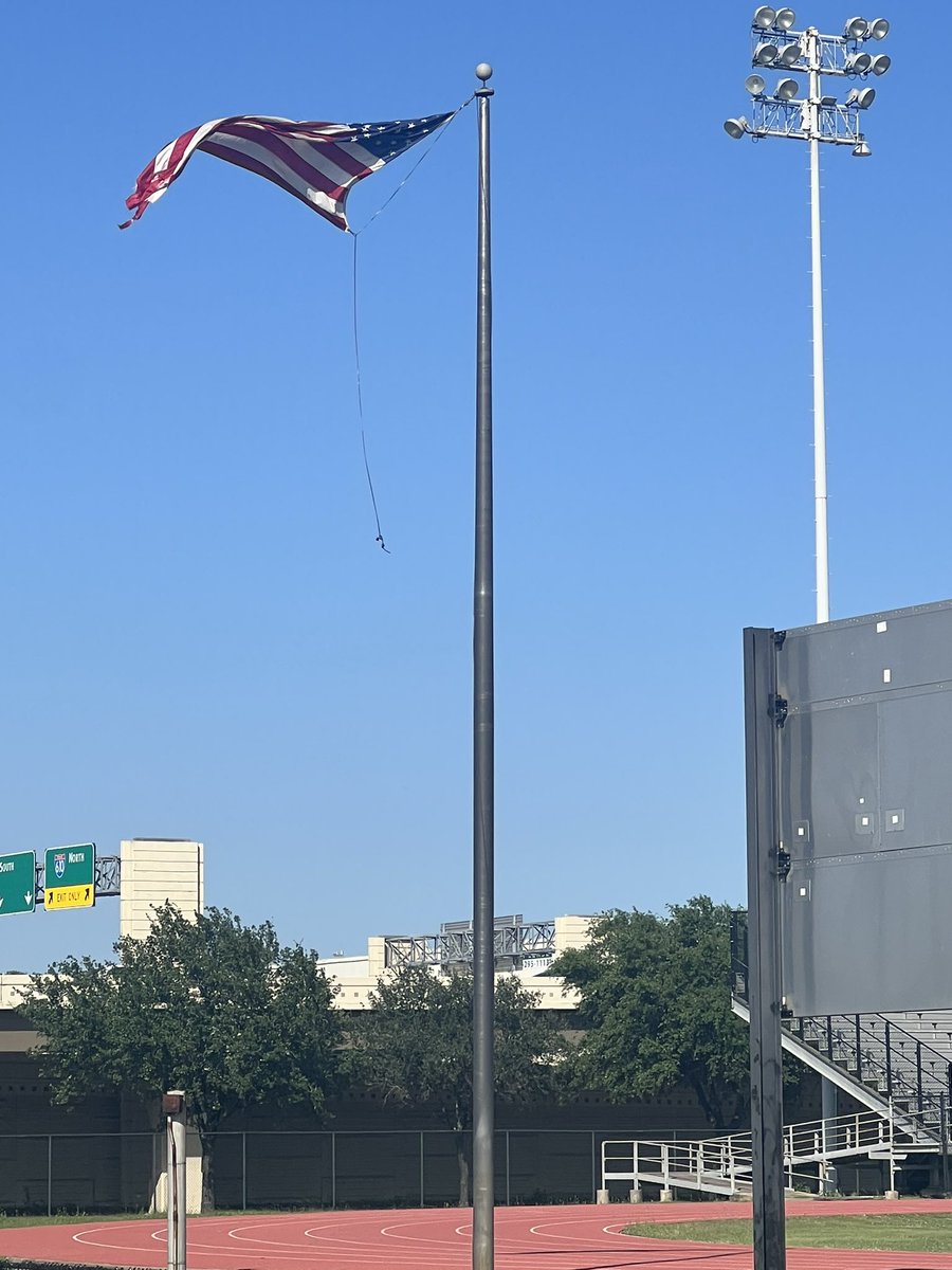 .<a href="/HISDAthletics/">Houston ISD Athletics & UIL Academics</a> <a href="/HoustonISD/">Houston ISD</a>: Kindly requesting urgent attention (yes, I realize it’s Friday after 5 pm) to this flag, found between the softball and soccer fields at Delmar. It is no longer fit for display and should be replaced. #usflagcode