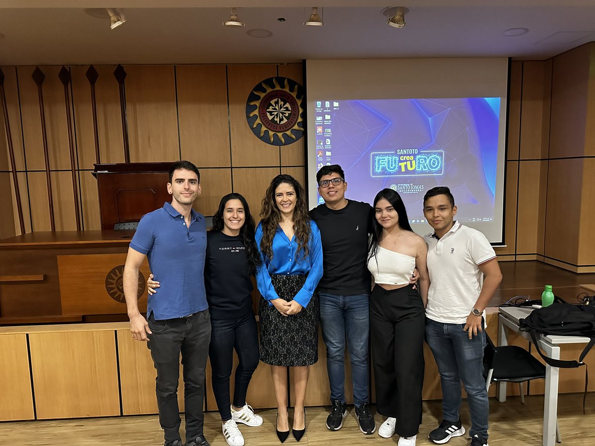 Ma. Margarita Rivera (@mariamriverag) on Twitter photo Qué presentaciones tan bonitas de mis estudiantes de la <a href="/SANTOTOBGA/">Universidad Santo Tomás Bucaramanga</a>
Muy bien estructurados sus modelos de negocio y que fuerza la que tienen estos muchachos. El siguiente semestre ya serán profesionales. Qué presentaciones tan bonitas de mis estudiantes de la <a href="/SANTOTOBGA/">Universidad Santo Tomás Bucaramanga</a>
Muy bien estructurados sus modelos de negocio y que fuerza la que tienen estos muchachos. El siguiente semestre ya serán profesionales.