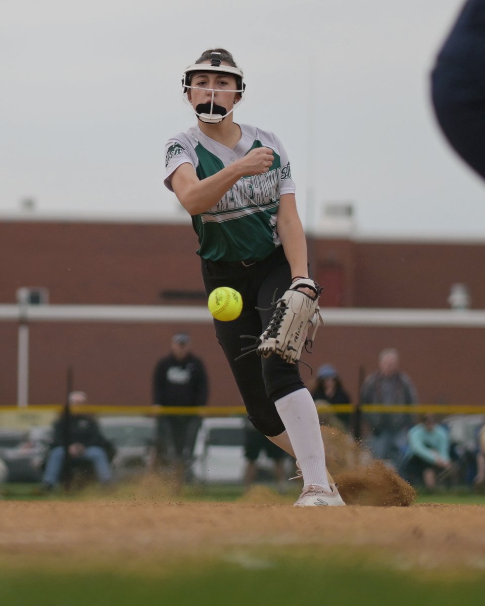 StopPhotography's tweet photo. Boys and girls JV in action today against Columbia.

@ShenAthletics
@ShenNews
@Shen_Baseball
@SHENSOFTBALL
#softball #basebase
@2BaseballMedia
@518Softball https://t.co/XOpAEvisVW