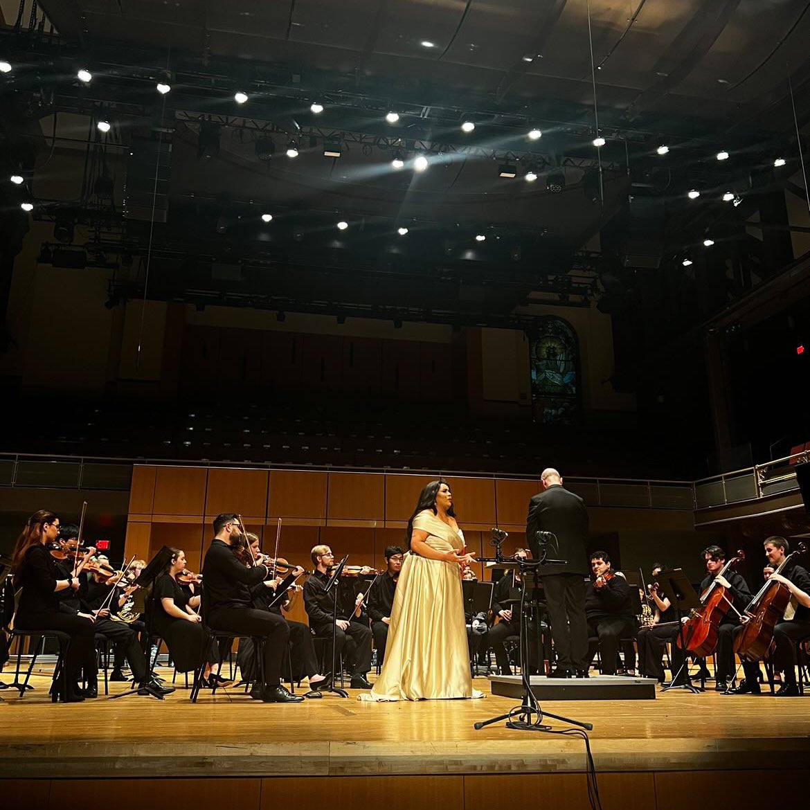 444hyvn's tweet photo. hello i performed with orchestra last night omg what a dream <3 https://t.co/0jJG53jLAX