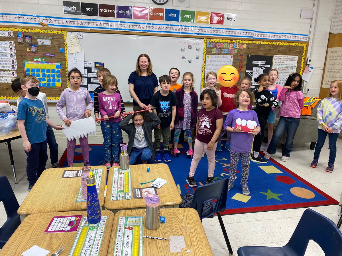 CarrollMme's tweet photo. Thank you to Meredith’s mom Sarah for coming in to teach us about dental hygiene and the importance of flossing today! https://t.co/6ywBBXjcZg