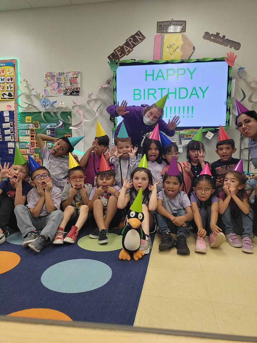 HeatherLopezFME's tweet photo. Happy Birthday Jiji #StMathTx #FMEpride #WeAreClintISD #ClintPreK #TinySeedsGrowMightyTrees #TheNest #PrekPride #Eaglettes #TinySeedsGrowMightyTrees https://t.co/EbE8E80Rk0