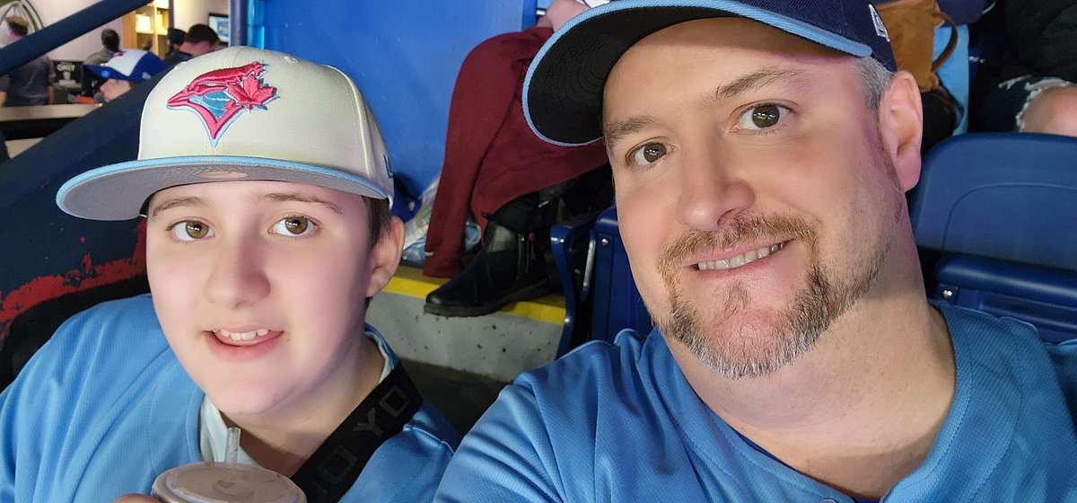 KevinF1729's tweet photo. @BlueJays #nextlevel
George Springer Jersey night !!!
Let's Go Blue Jays 💙 
Happy Birthday Matt Chapman !! https://t.co/RQ1u3yBadZ