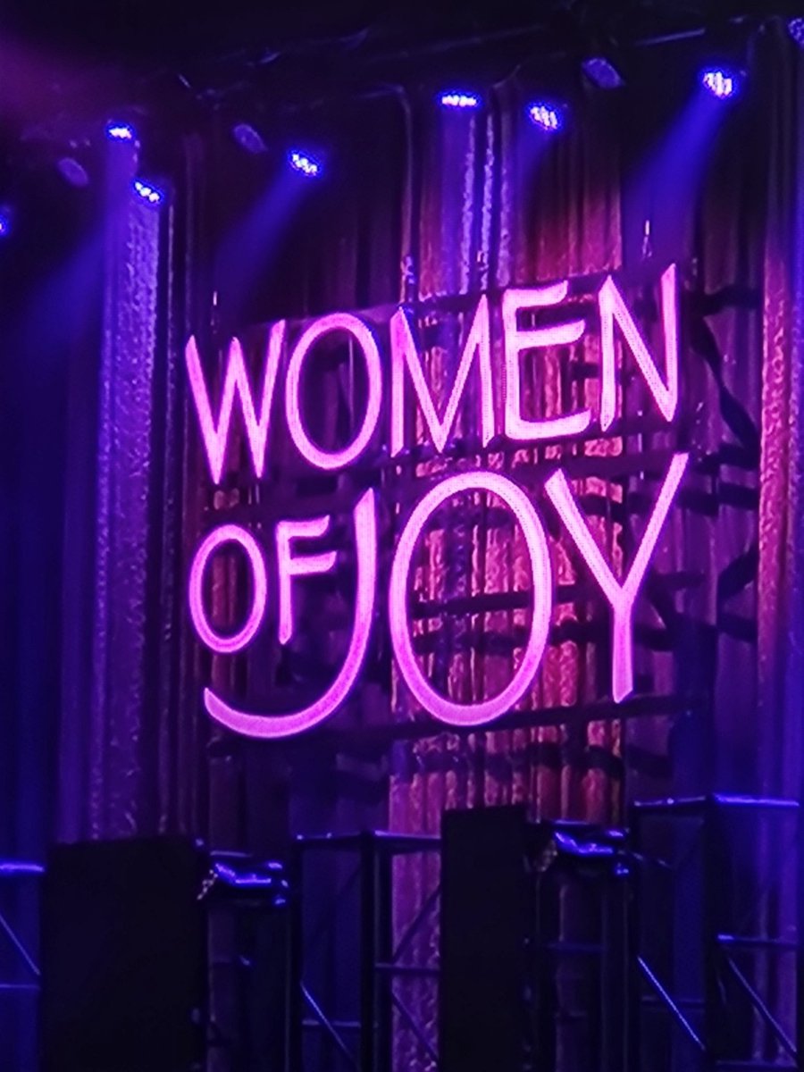 rebapicc's tweet photo. Girls' weekend! #bestweekendever #womenofjoy https://t.co/AgBO62obx2