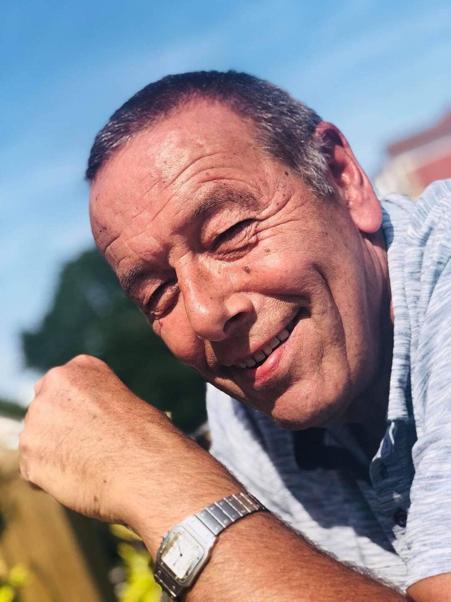 LittleGem1992's tweet photo. It is with great sadness that I announce that my Dad passed away on Wednesday afternoon. 

Words can't express how heartbroken I am 💔 missing him like crazy and I've never felt pain like it. 

RIP Dad (Ronald Anderson) 
25th July 1950 - 26th April 2023 https://t.co/CktIMQHbxd