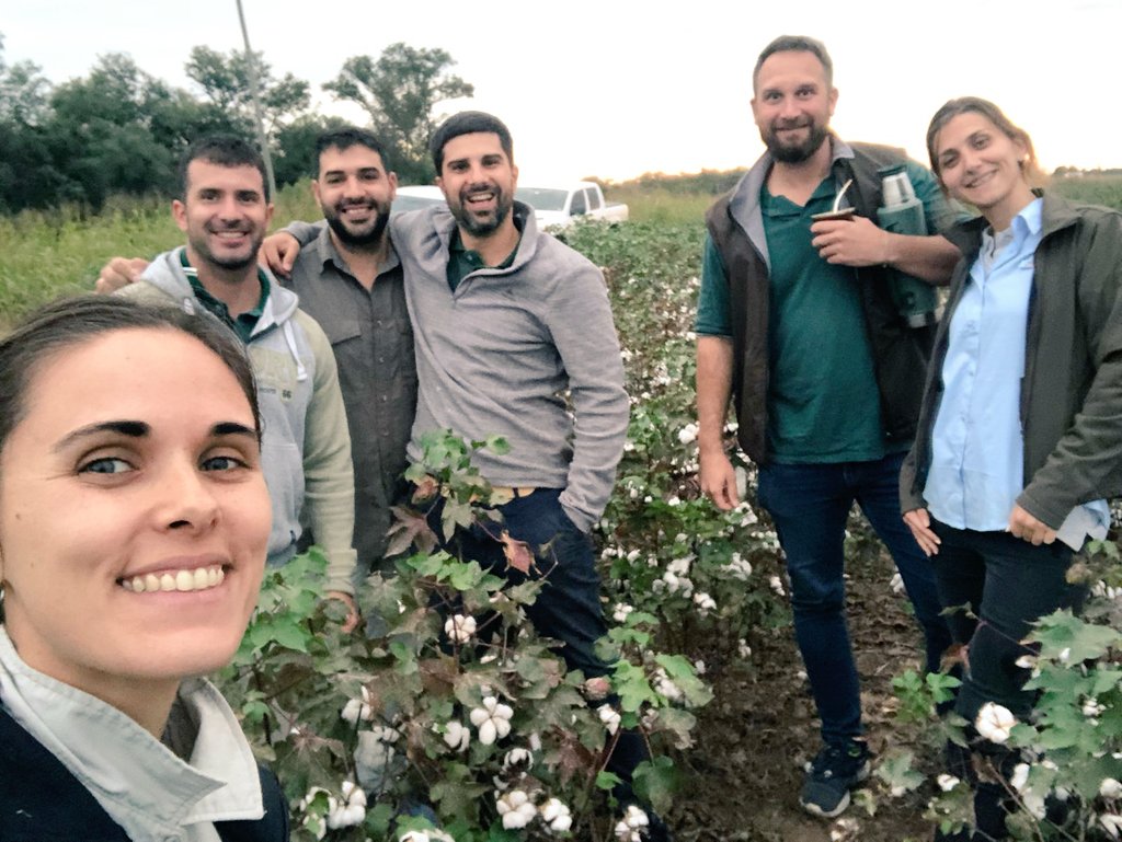 CubriaGuillermo's tweet photo. Una semana diferente, esta vez la recorrida de NOA y NEA fue con el equipo de desarrollo @JuliPomba_ @pauliparola @Santi_Caterina, acompañados por nuestros tv @lisandroa35 y  @ArturoIrarraza1 
Estas recorridas nos permite mejorar el posicionamiento de nuestros productos. https://t.co/LZqJGeYw72