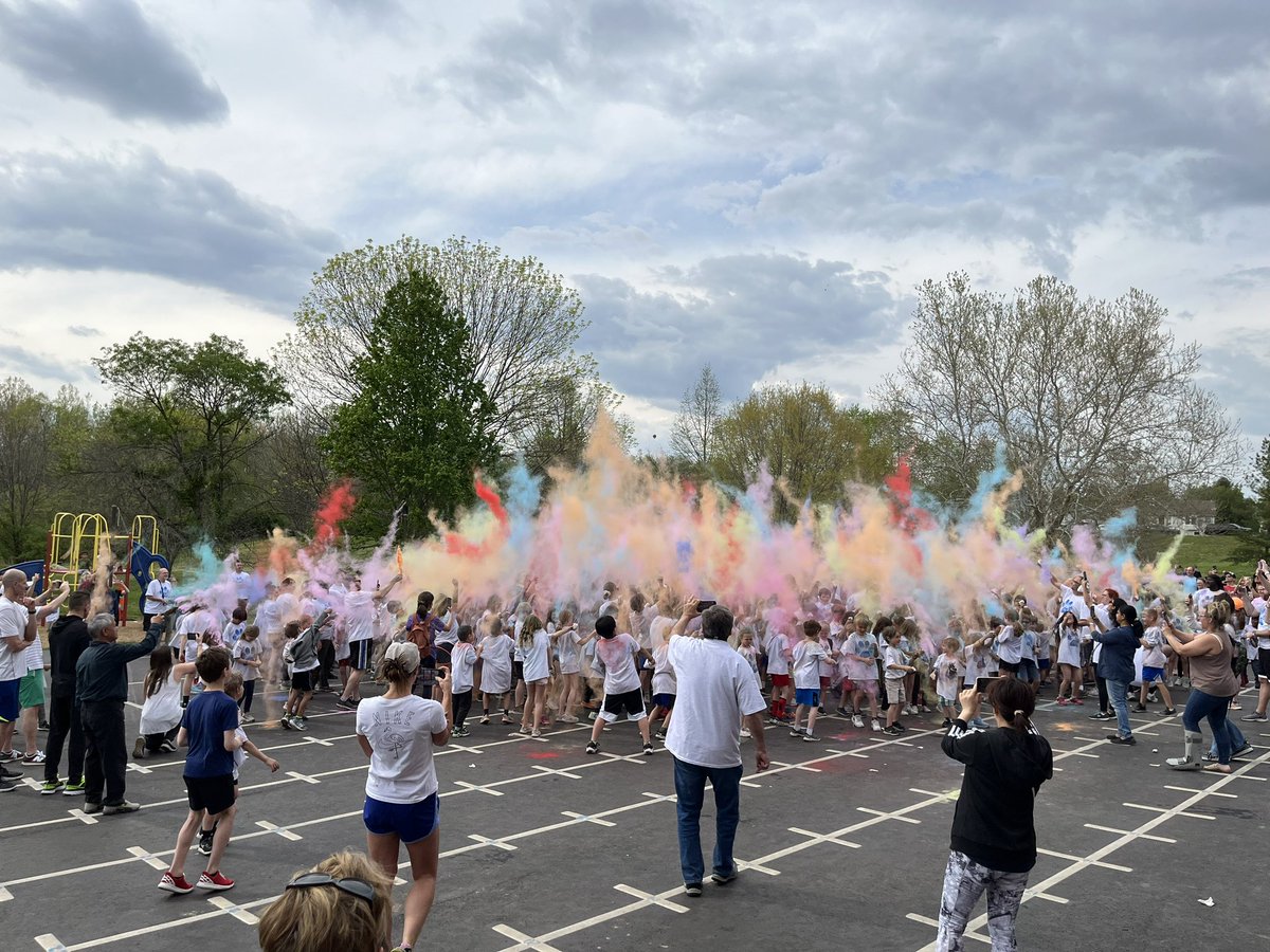 Amy Rogers (@rogerthatamy) on Twitter photo Another Color Run in the books. Thanks to our Caring Cougars Club! <a href="/MillCreekCPS/">Mill Creek Elem</a> #cpsbest Another Color Run in the books. Thanks to our Caring Cougars Club! <a href="/MillCreekCPS/">Mill Creek Elem</a> #cpsbest