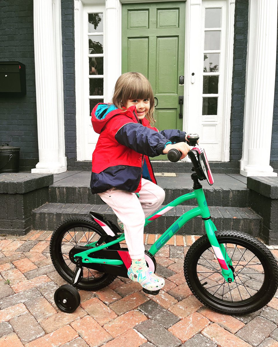 New bike day! Congrats on her new @gtbicycles Siren. Miles and miles of smiles. Good luck! #bikeguymobile #newbikeday #gtbikes #ontimedelivery #wecometoyou #mobilebikerepair #mobilebikeshop #southorangenj #clarknj #cyclingmadeeasy