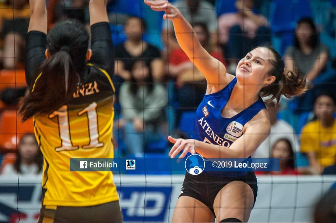 vuhnie's tweet photo. posting some of my fave pics of vanie bcs it's her last game today in the uaap 🥹 https://t.co/RF8mLNcIwd