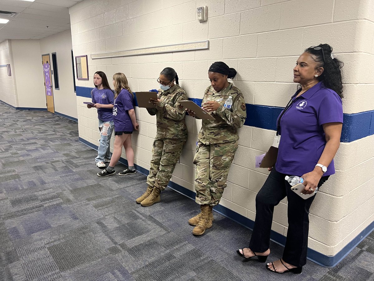 LukeJets's tweet photo. A big thank you to Luke AFB, Arizona-56th Fighter Wing & Dr. Isai for judging and Kennedy & Ember who toured our guests for our annual door decorating contest for Purple Up! Winners will be celebrated and officially announced next week! πβοΈβοΈβοΈπ #lukejets #oneteamonemission https://t.co/StbuKNGIbz