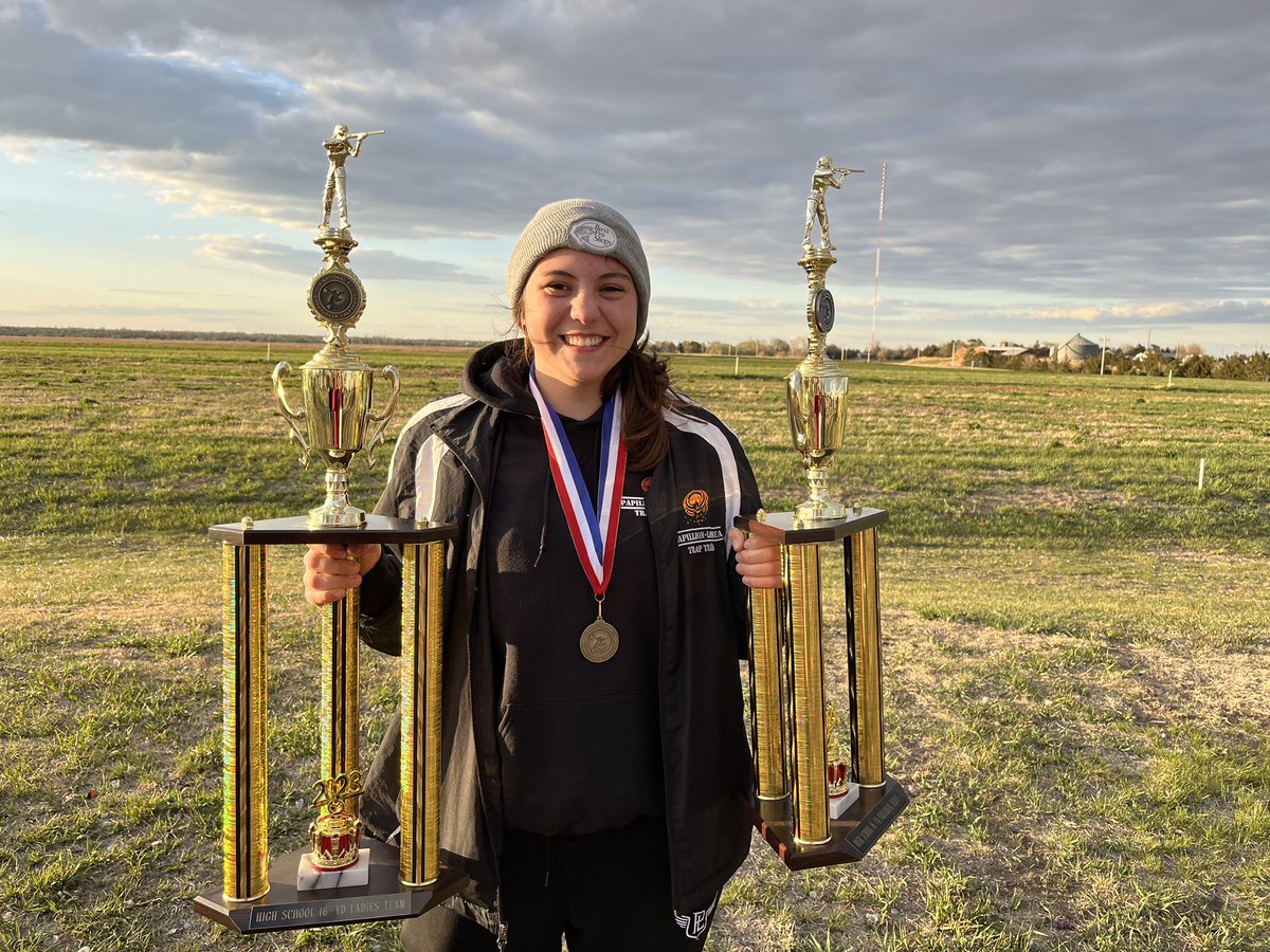 kjlee122's tweet photo. State champ ladies team, state runner up individual in day 1! 70/75 and a 25 straight to cap it all off #trapshooting #state #champion https://t.co/gQ7NZHurGl