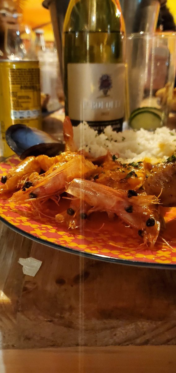 HRE_Rest_List's tweet photo. So a certain thing happened in Harare this last month.... One of my favorite South African franchises opened doors in the Sunshine City.... 

Ladies and Gentlemen..... I present to you.. Mozambik... Review coming soon on Instagram https://t.co/OrfkTq2VoZ