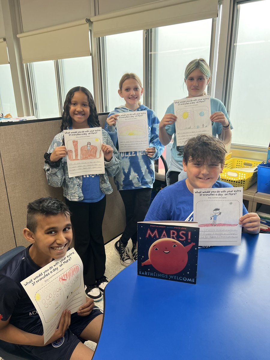 CShahinNB's tweet photo. While reading our book of the month, we learned that Mars has 37 extra minutes a day than Earth. We compared both planets and wrote about what we would do with our extra time! These students enjoyed merging Science into Reading!! 🕐🌎📗✏️ @Saw_Mill_Strong @NBUFSDPride https://t.co/cZv1cBAxPD