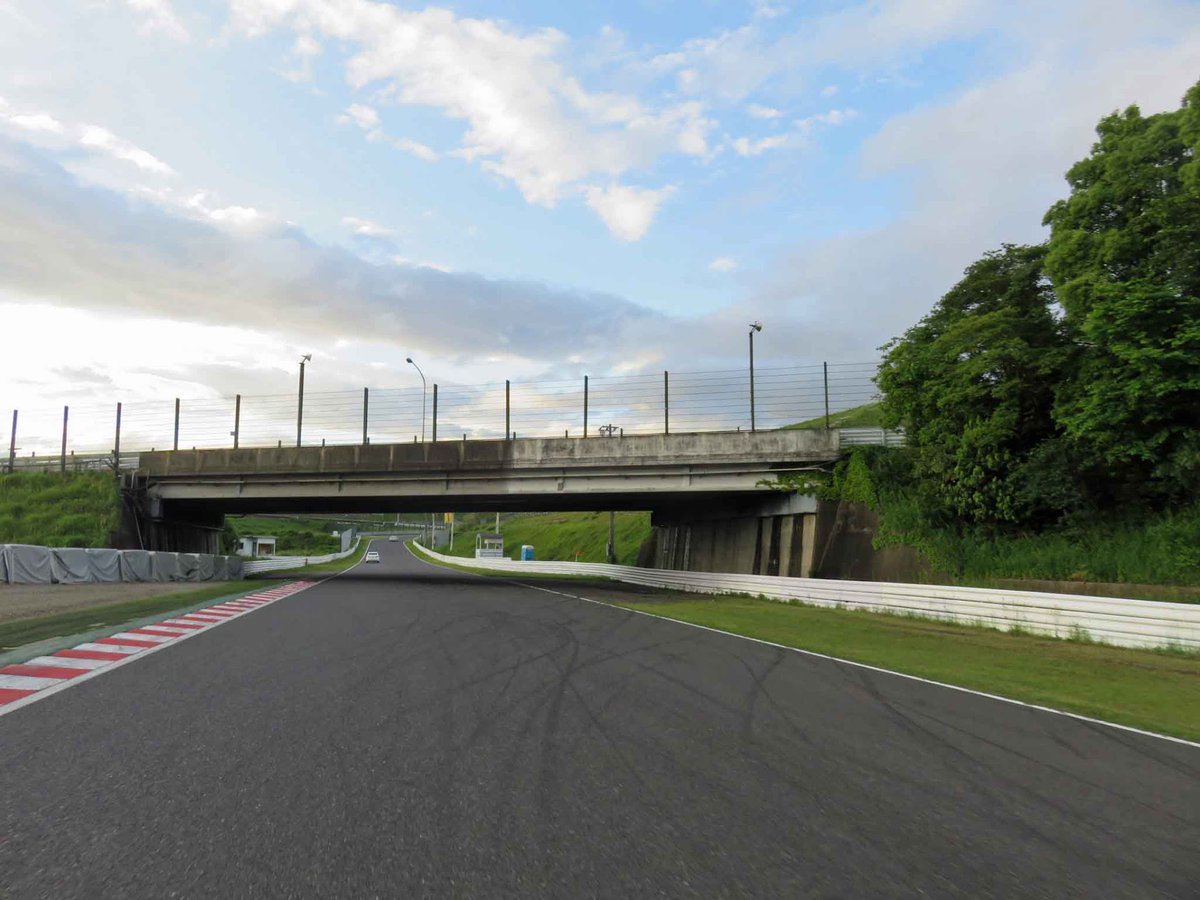 emula86's tweet image. #FM8 vs #GT7 vs Real