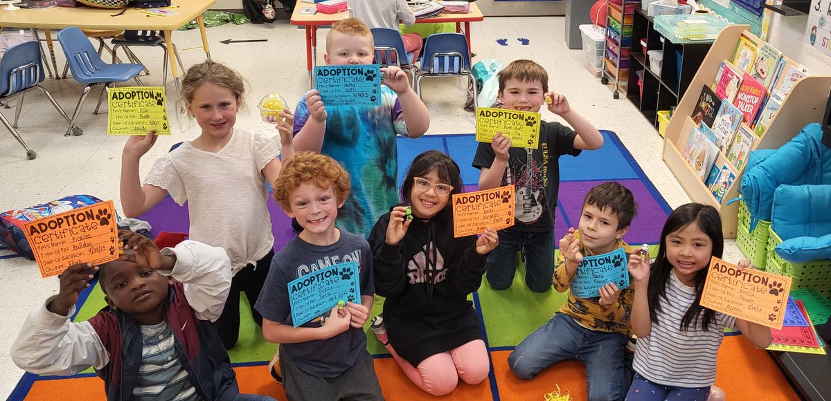 Today was an exciting day. 1st graders are earning 💰  for SOAR-ing behavior and Lexia goals. If they earn enough, they can adopt a desk pet! This is our final behavior incentive to close out the school year. Lots of happy pet owners here.😉 🐱🐶🦁🦥🐊🐸🐦‍⬛
#ashlandsoar