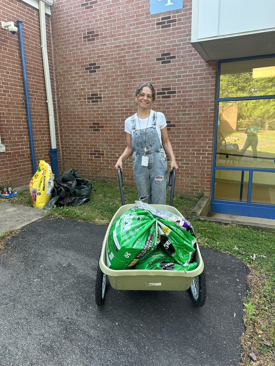 FirstKalch's tweet photo. Ms. Thill ready to garden🪴 yesterday! It was just in time for the 🌧️ today! @MissThill2 https://t.co/HVElCRUyoI