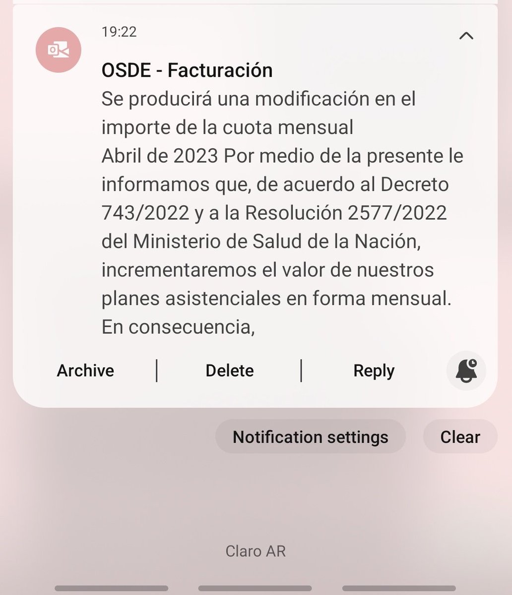 AgustinaLocke's tweet photo. Último viernes del mes, previo a fin de semana largo a las siete y media de la tarde hijos de puta por qué no me dejan ser https://t.co/Nj5YENKCWe