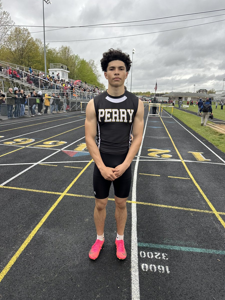 KaileyZagst's tweet photo. Kyson Walker from Perry wins the boys 110m hurdles in a time of 15.93! @OHMileSplit #Perry910Invitational https://t.co/JqHazP0scf