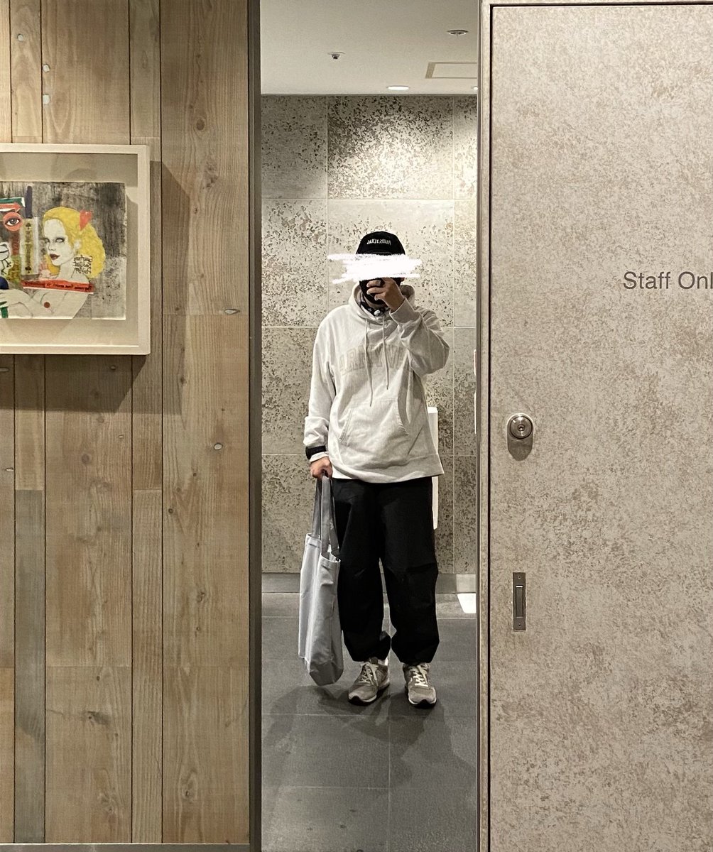 takachijin's tweet photo. <ある日の服装89>
20℃☀️
#paritexas
#blurhmsrootstock
#uniqlou
#newbalance996
#hermes
#tomwood
#loopwheelernike https://t.co/bjJUxfGnlL