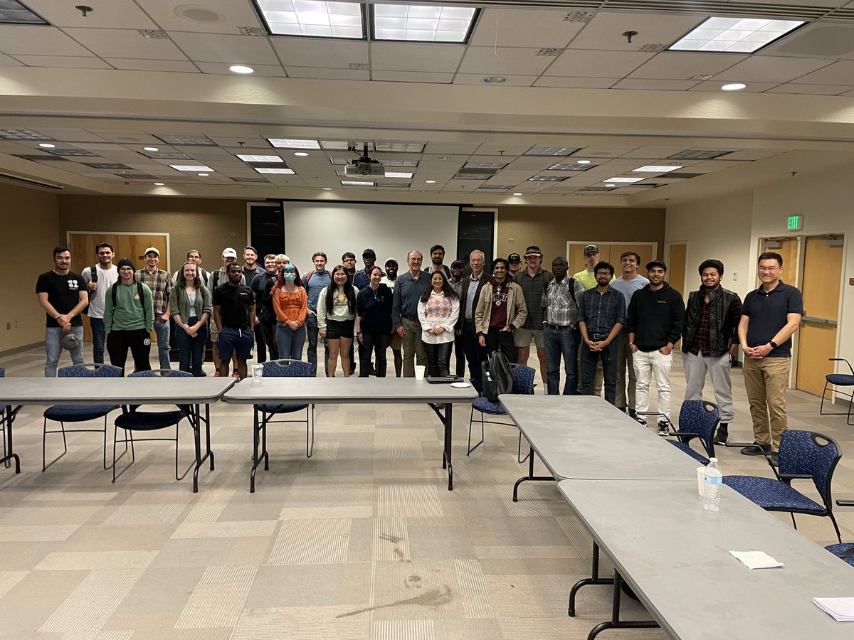 Isa28Pe's tweet photo. Ayer tuve el honor de hacer parte de la coordinación de un evento de mi Universidad con el Departmento de Energía de Estados Unidos. Un tiempo espectacular, y para mi vida profesional muchas cosas buenas y oportunidades que vendrán que me tienen muy emocionada! 😍 https://t.co/13ZDjtbZnC