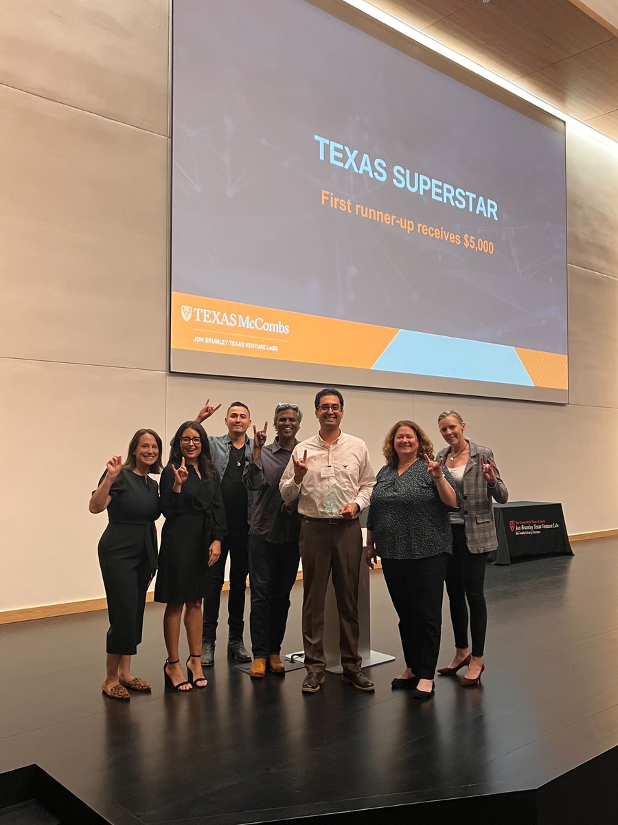 TXVentureLabs's tweet photo. And that’s a wrap! 🎉

Congratulations to our TVLIC Texas Champion @hamperapp!

To see our other amazing winners, stay tuned to our blog where we will be detailing each company and their prizes: https://t.co/WIbo7yVVP6 https://t.co/kc8fQ8ELLi