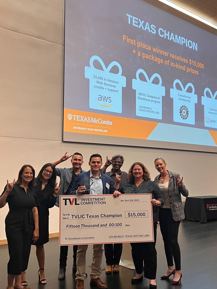 TXVentureLabs's tweet photo. And that’s a wrap! 🎉

Congratulations to our TVLIC Texas Champion @hamperapp!

To see our other amazing winners, stay tuned to our blog where we will be detailing each company and their prizes: https://t.co/WIbo7yVVP6 https://t.co/kc8fQ8ELLi