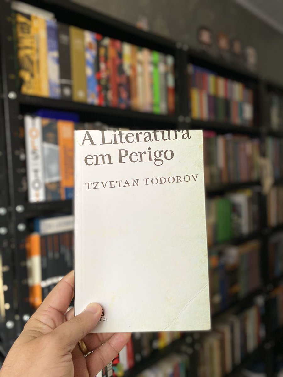 Flavio_Benedit7's tweet photo. Esse é o livro. https://t.co/FEL5BnpmHu