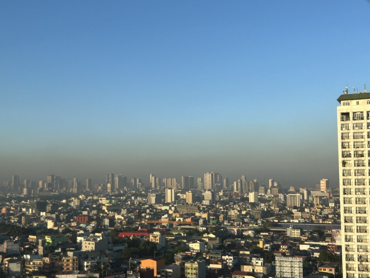 iliwyschi's tweet photo. @ manila people ,, how are ur lungs surviving this 😞 https://t.co/Fj6XSelvkn
