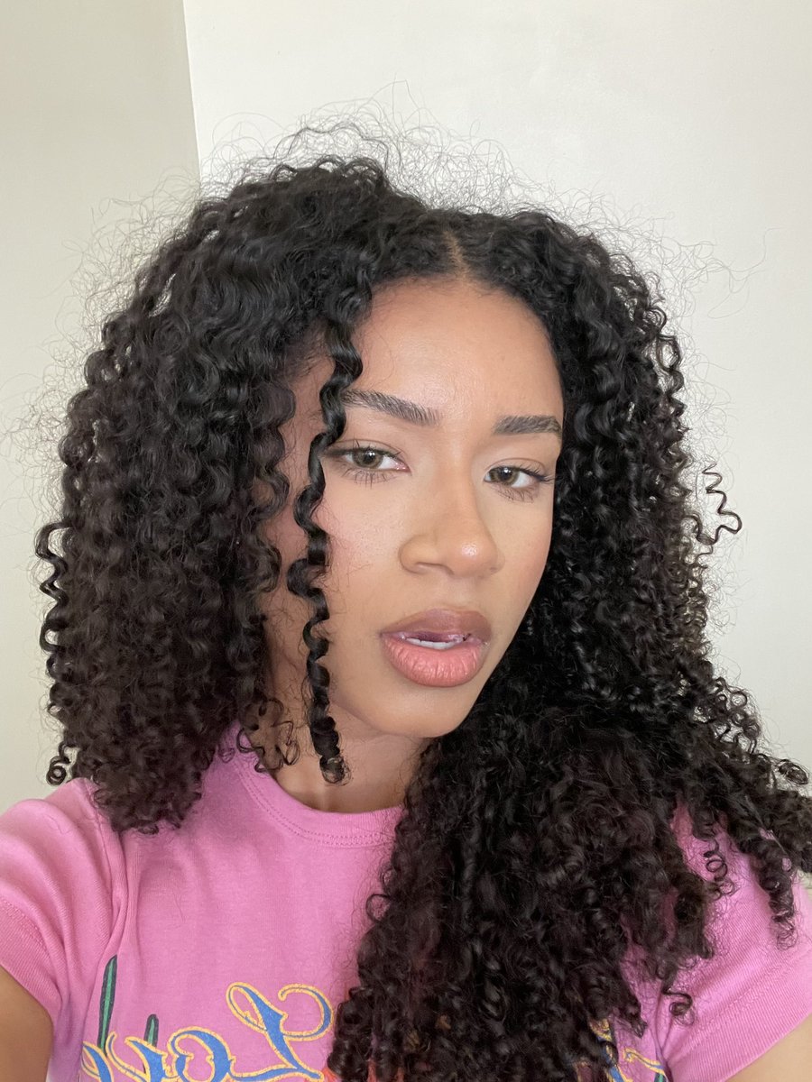 yogirlamayaa's tweet photo. Crazy hair https://t.co/s0hvBeyPI3