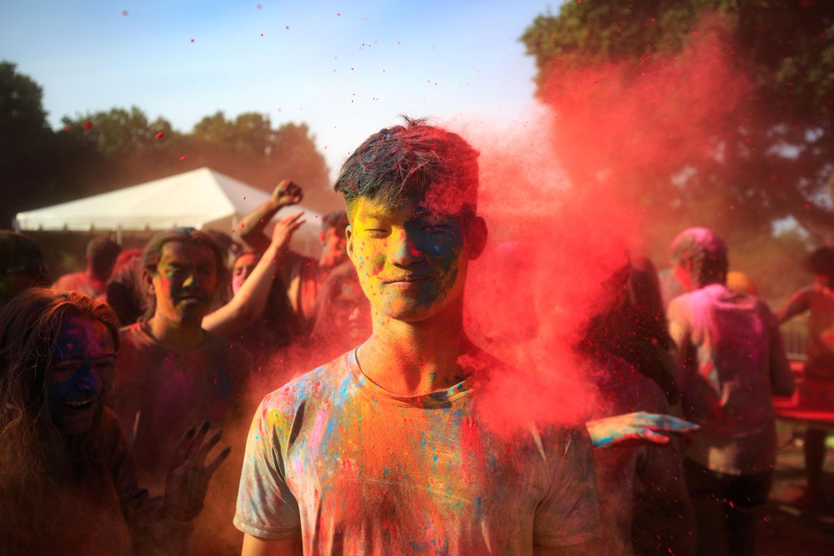 Stanford's tweet photo. More than 5,000 pounds of food-grade colored powder in a rainbow of hues were tossed joyfully into the air on Saturday and Sunday at Sand Hill Fields in observance of Holi, the Hindu Festival of Colors. 

📸: Nikolas Liepins / Ethography https://t.co/mVEChtLswB
